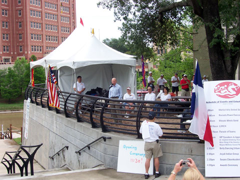 Houston Mayor Bill White gives the opening ceremony address at the 2006 Dragon Boat Festival