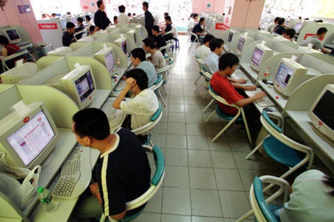 Photo of a Chinese internet cafe