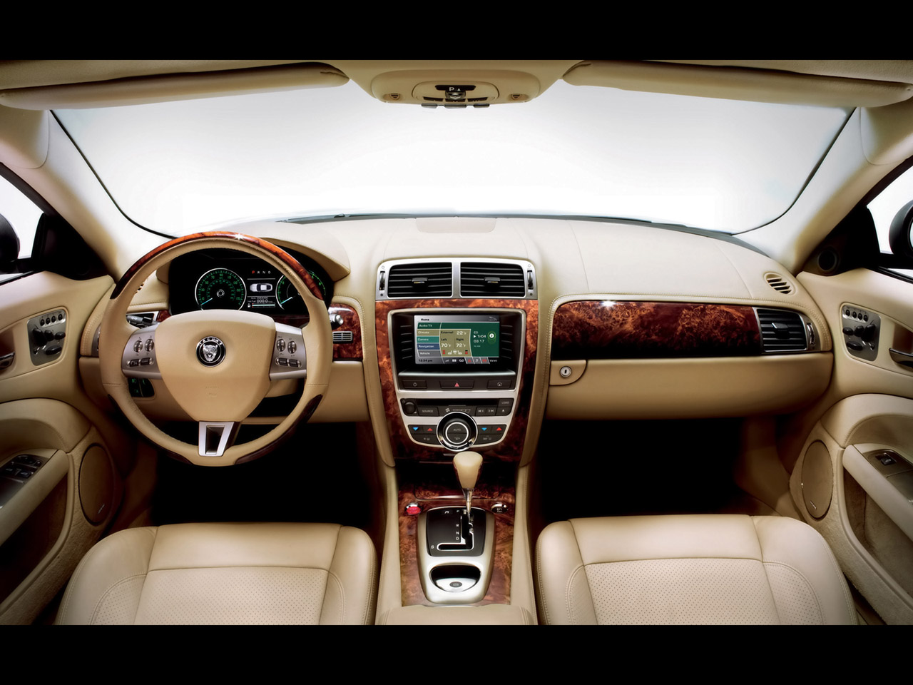 Jaguar XK Coupe interior